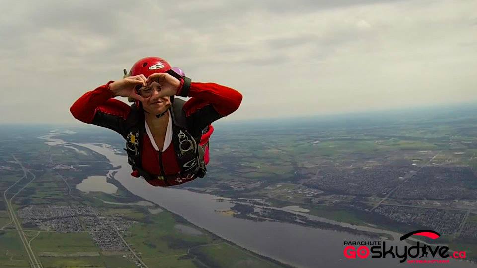Progressive Freefall course PFF - Parachute Gatineau-Ottawa Skydive